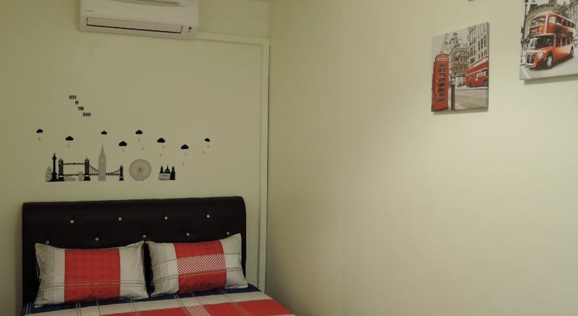 Zimmer mit Queensize-Bett und Gemeinschaftsbad