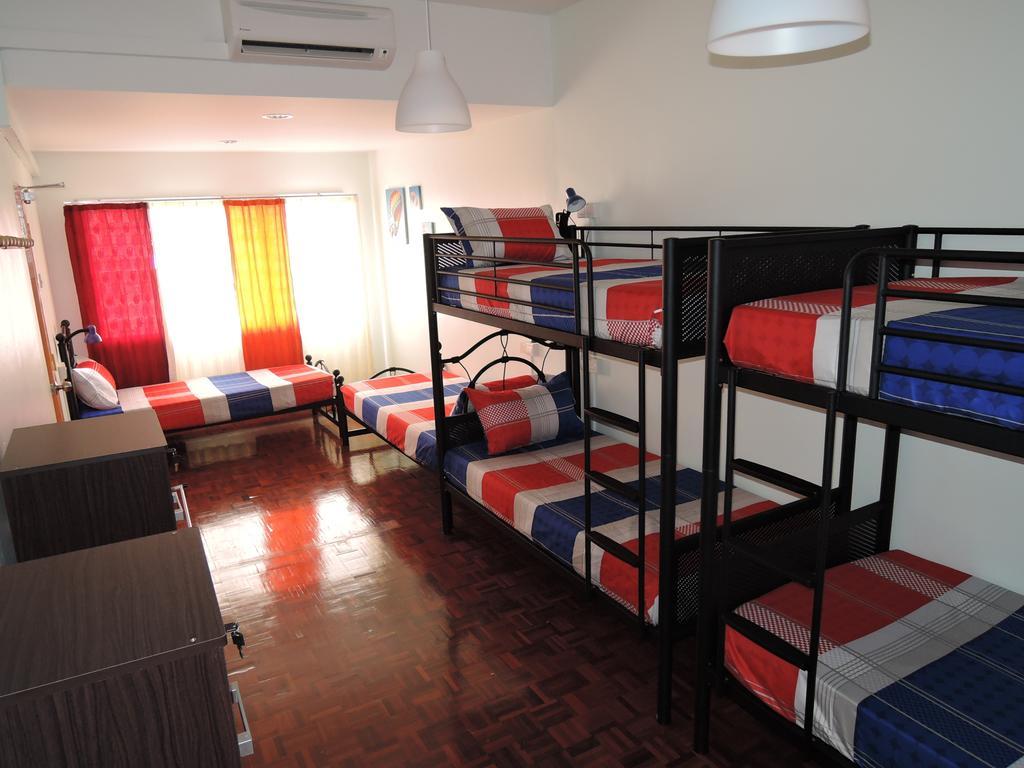 Vierbettzimmer mit Gemeinschaftsbad