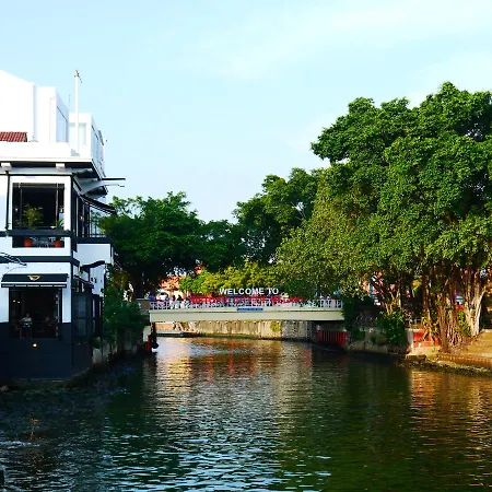 Heeren Inn Melaka-3